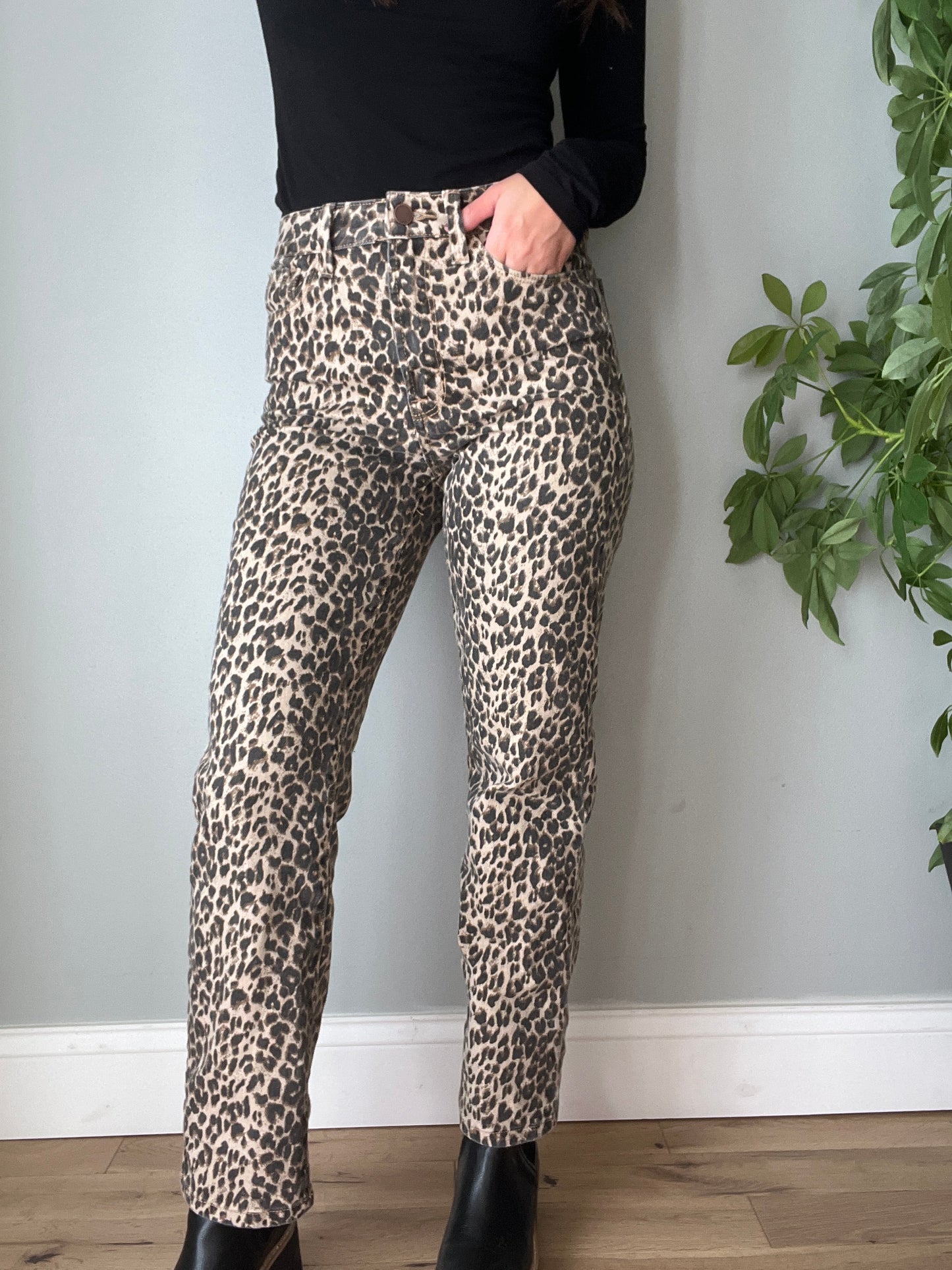 Leopard Straight Jean