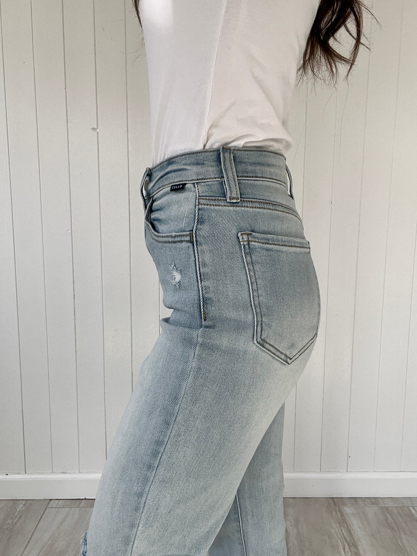 High Rise Straight Jean