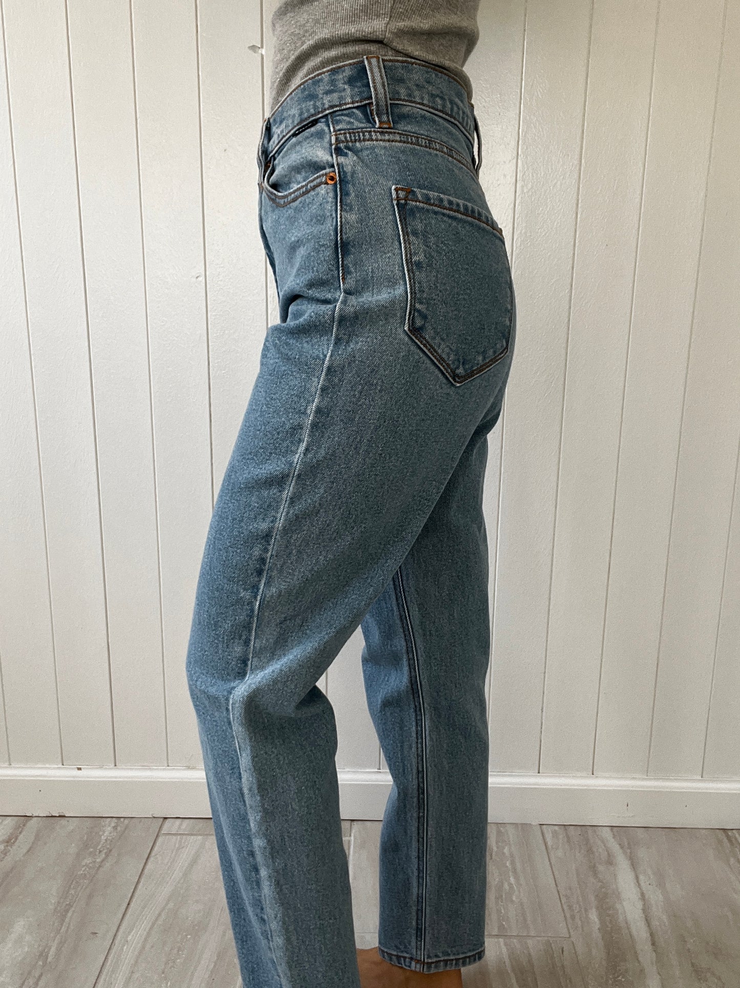 High Rise Mom Crop Jean