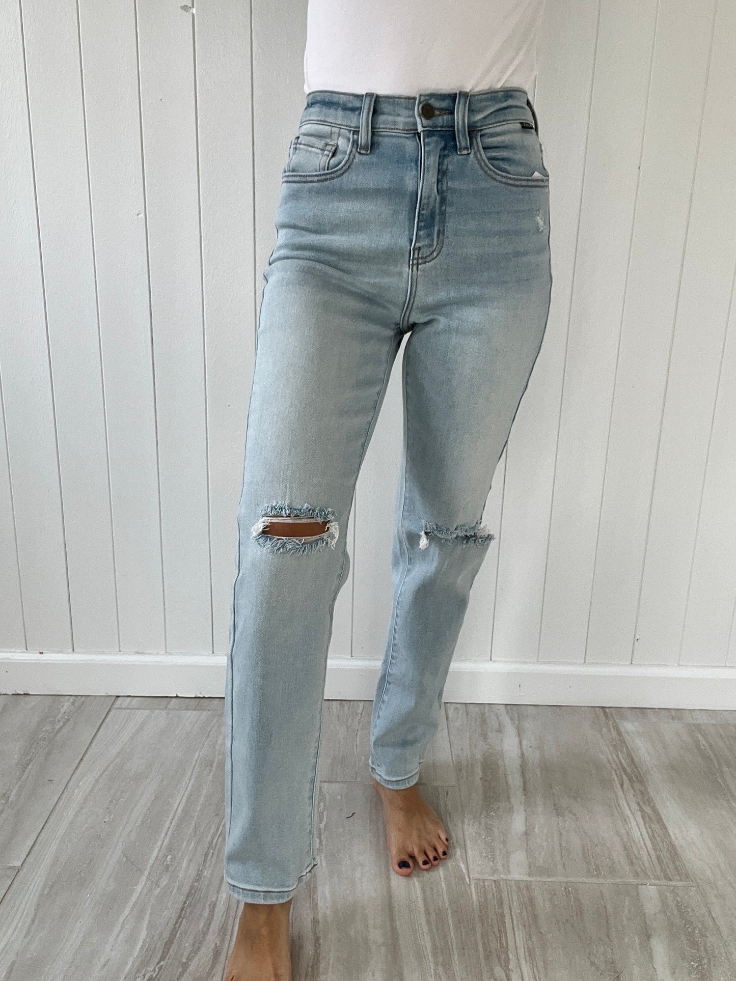 High Rise Straight Jean